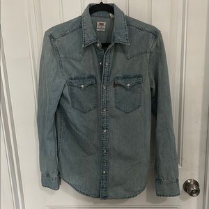 Levi's Light Blue Denim Chambray Pearl Snap Shirt